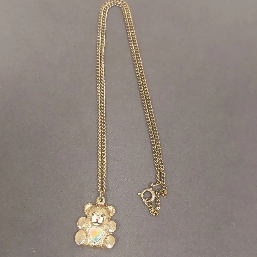 Vintage Gold Toned Teddy Bear Heart Rainbow Belly Pendant  Necklace on Chain
